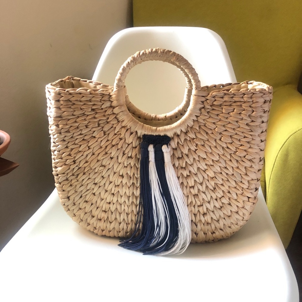 Straw Bag - Picture 2 of 4